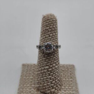 Size 6.25 Sterling Silver Bright Round Many Cubic Zirconia Gems Ring A3785